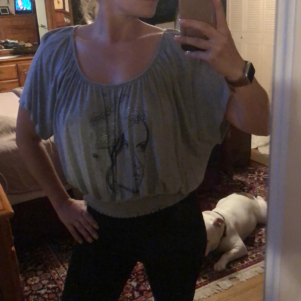 Loose fit crop top